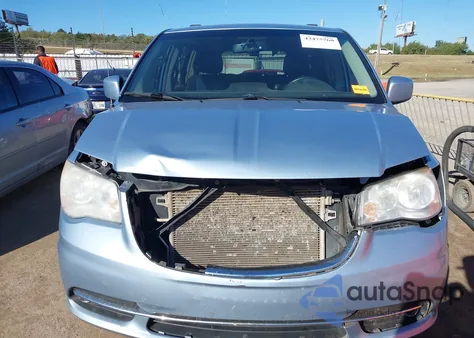 2012 Chrysler Town & Country Touring z USA, uszkodzony, nr VIN 2C4RC1BG4CR301251